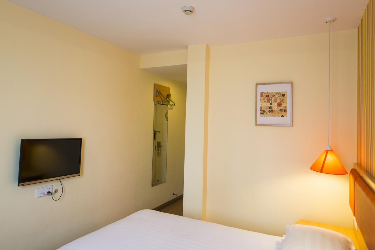 Home Inn Beijing Headquater World Park Pequim Exterior foto